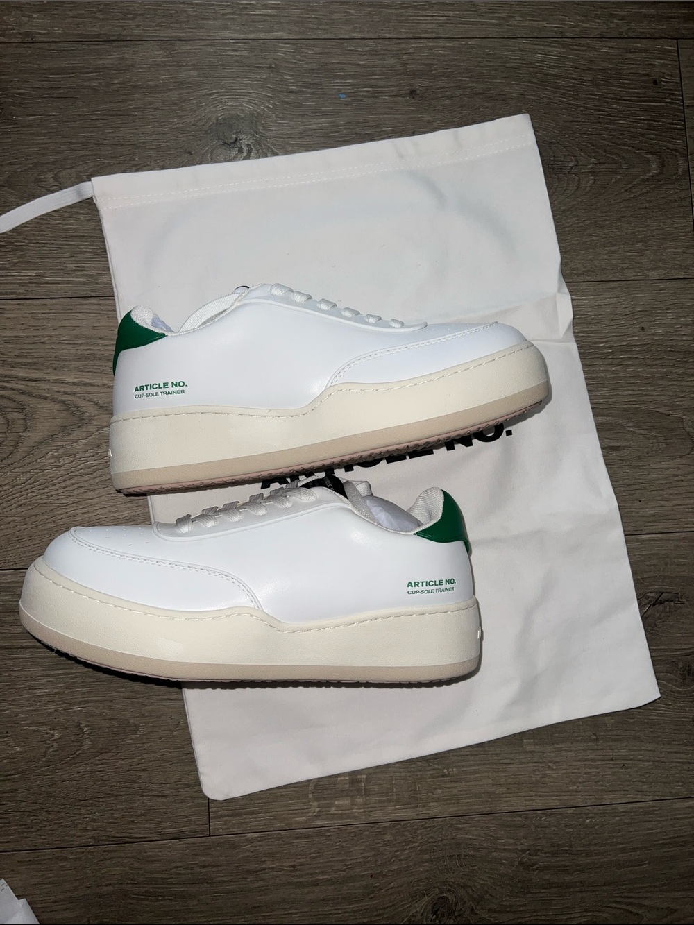 Burger Low-Top Men’s White/Green Trainers - Picture 10 of 12